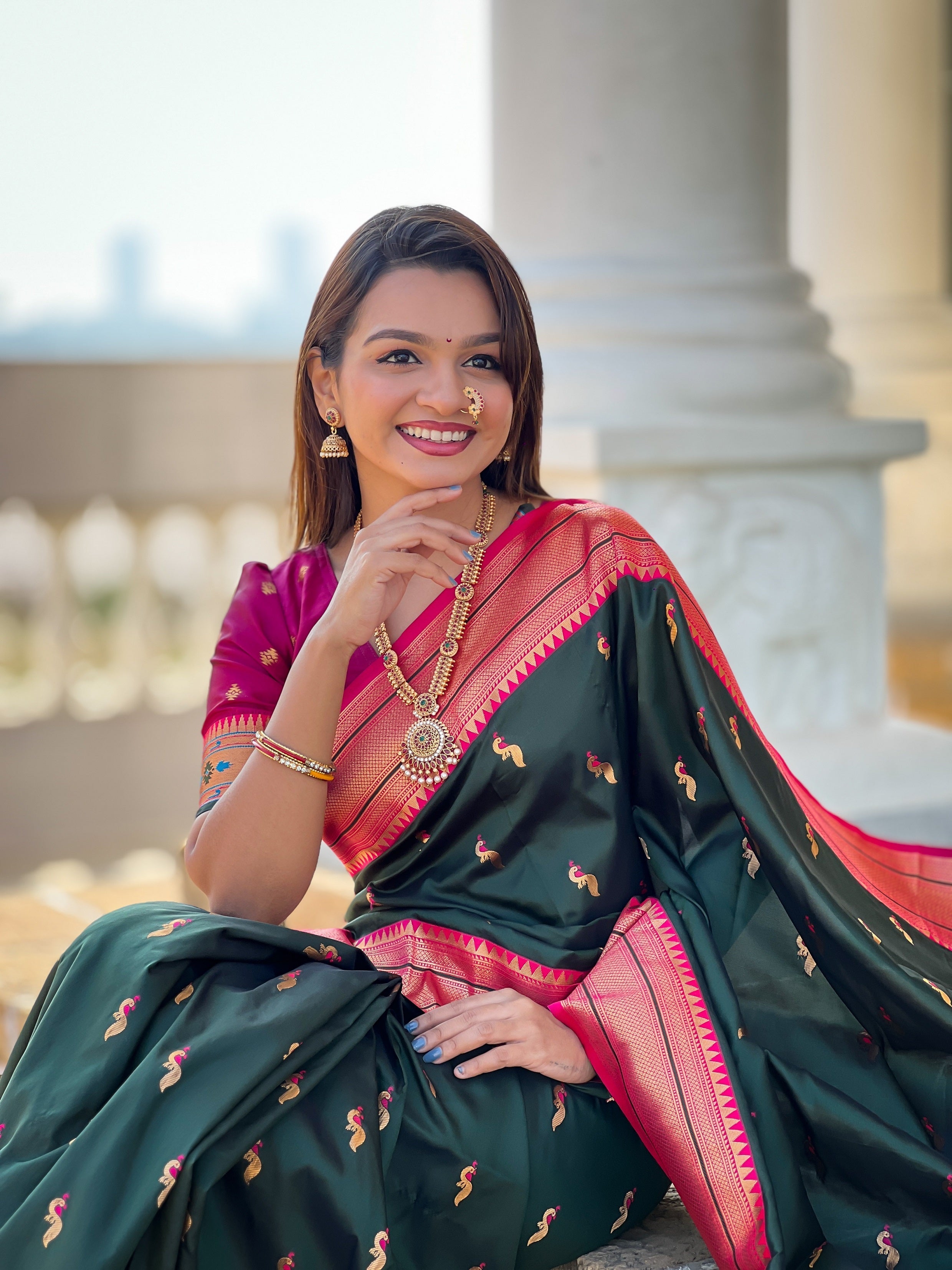 Vedant Vastram Soft Litchi Silk Paithani Jacquard Saree - Green