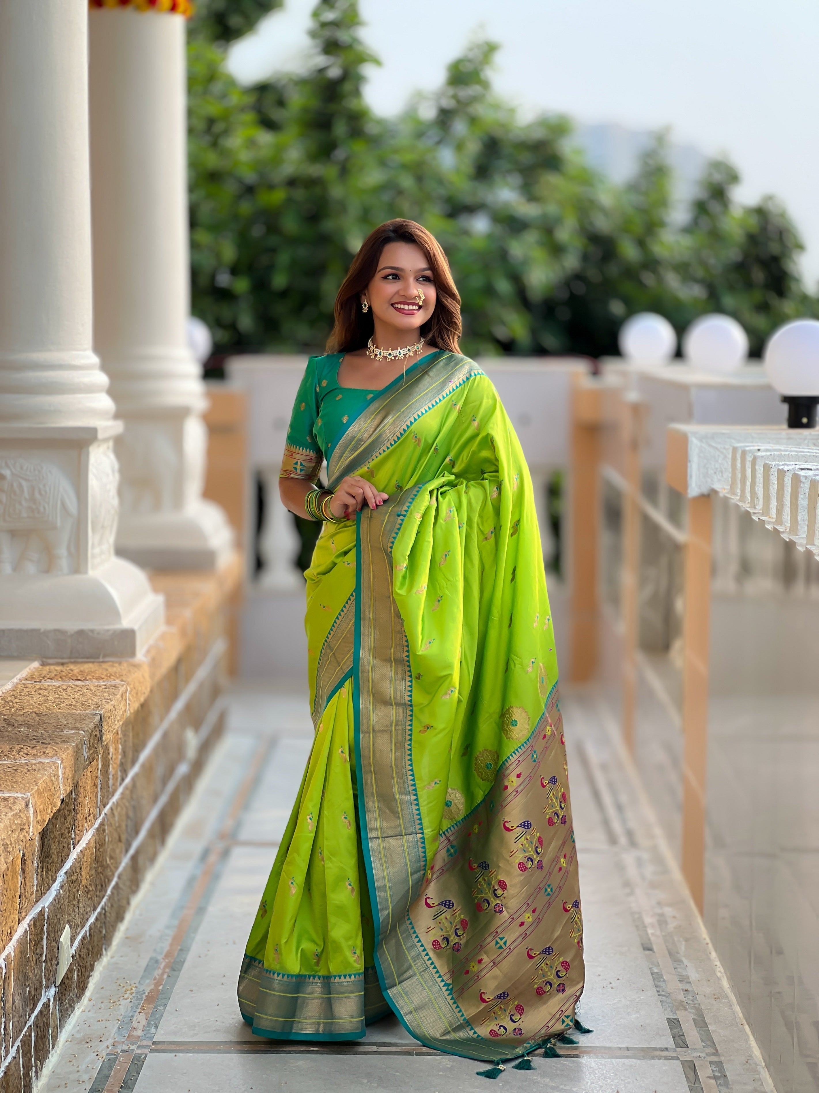 Vedant Vastram Soft Litchi Silk Paithani Jacquard Saree - Parrot