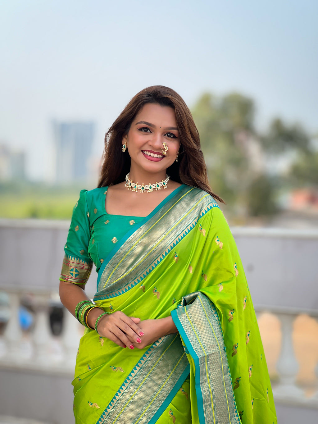 Vedant Vastram Soft Litchi Silk Paithani Jacquard Saree - Parrot