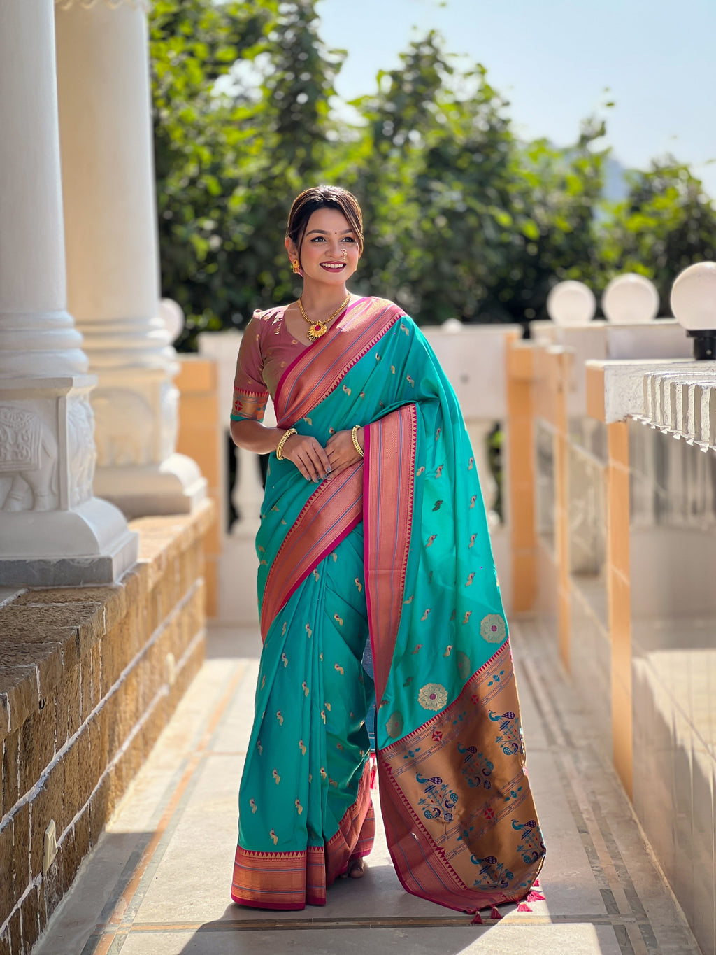 Vedant Vastram Soft Litchi Silk Paithani Jacquard Saree - Rama