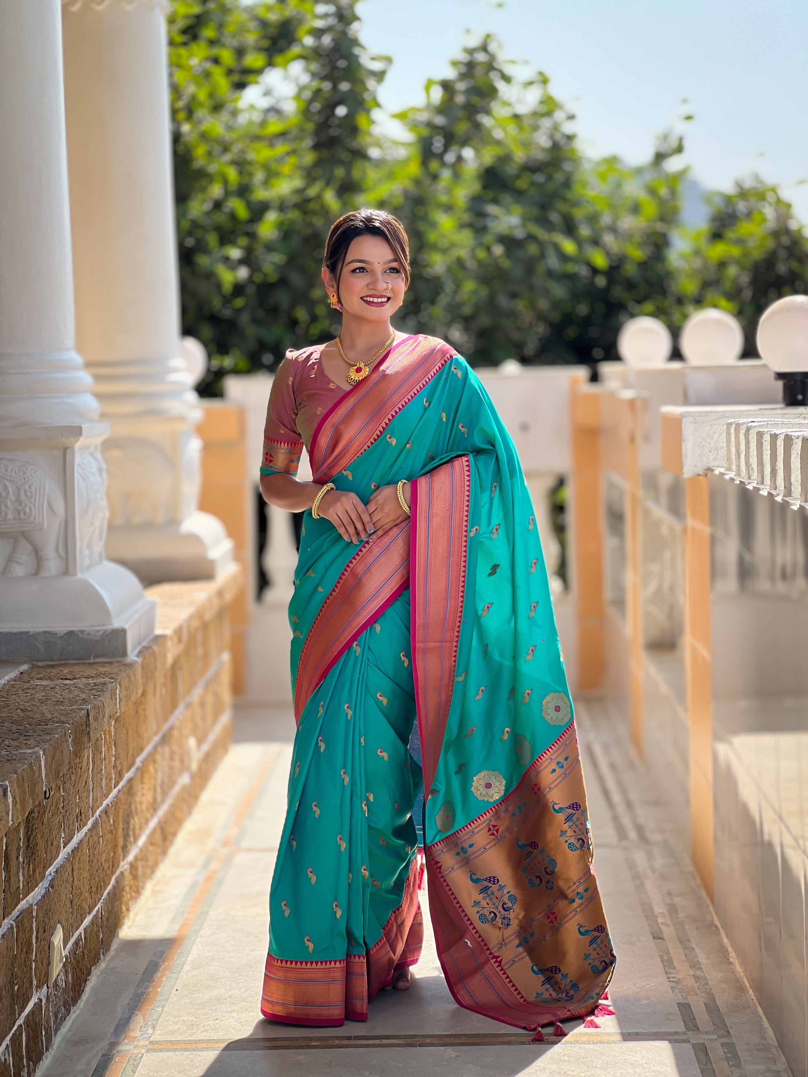 Vedant Vastram Soft Litchi Silk Paithani Jacquard Saree - Rama