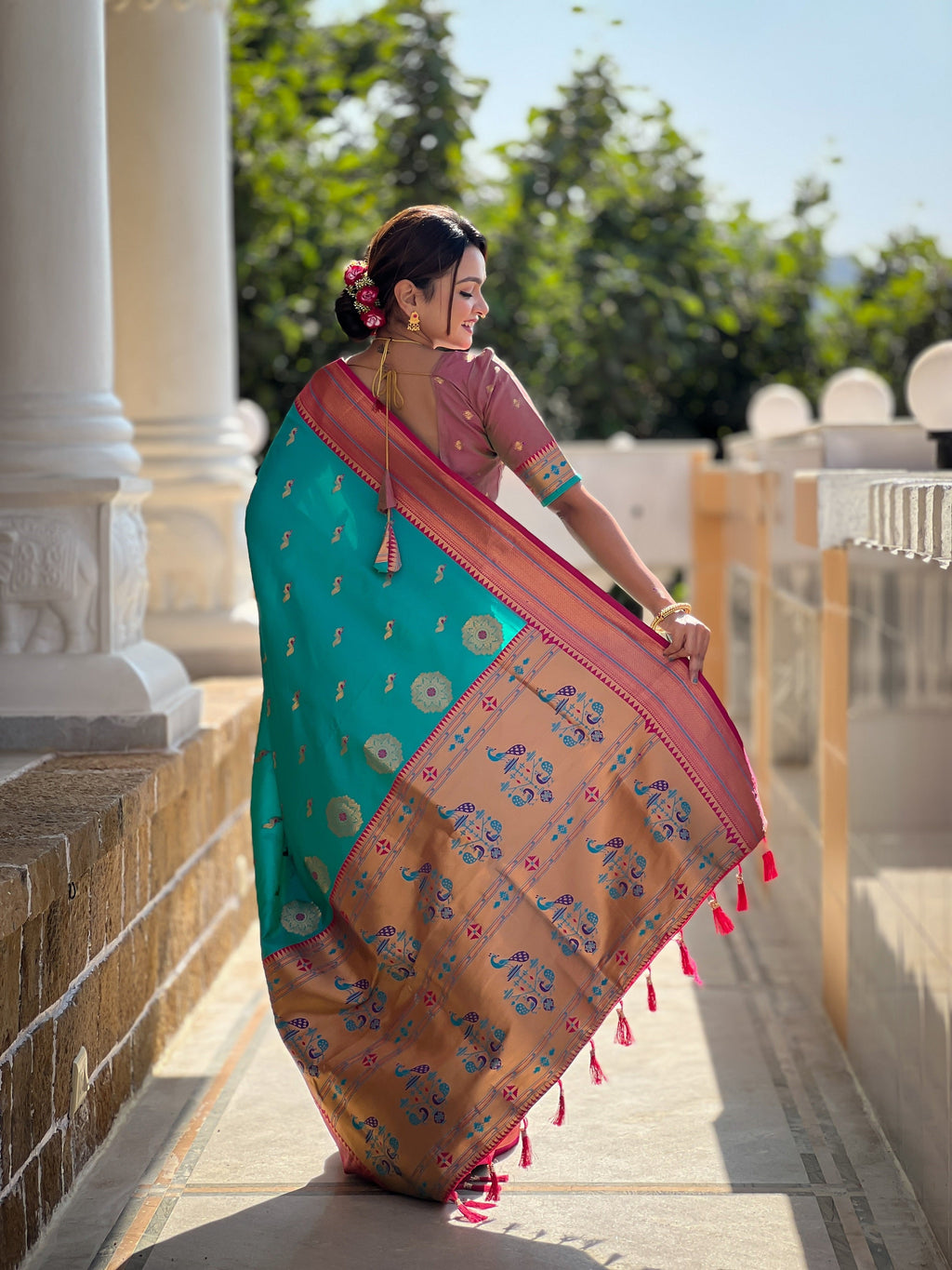 Vedant Vastram Soft Litchi Silk Paithani Jacquard Saree - Rama