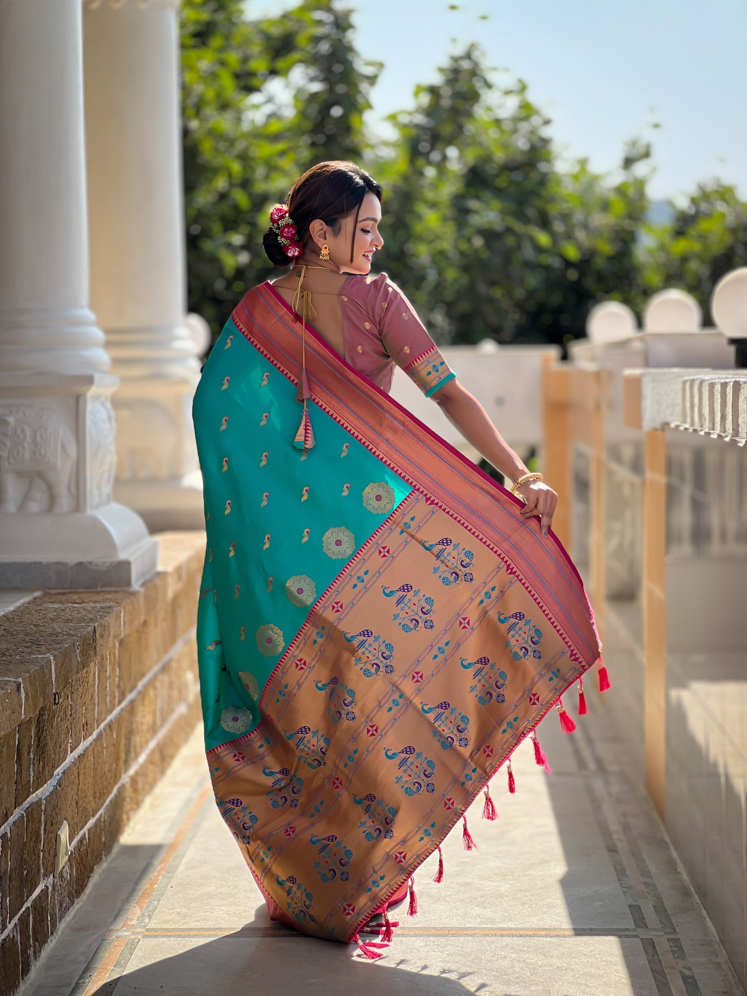 Vedant Vastram Soft Litchi Silk Paithani Jacquard Saree - Rama