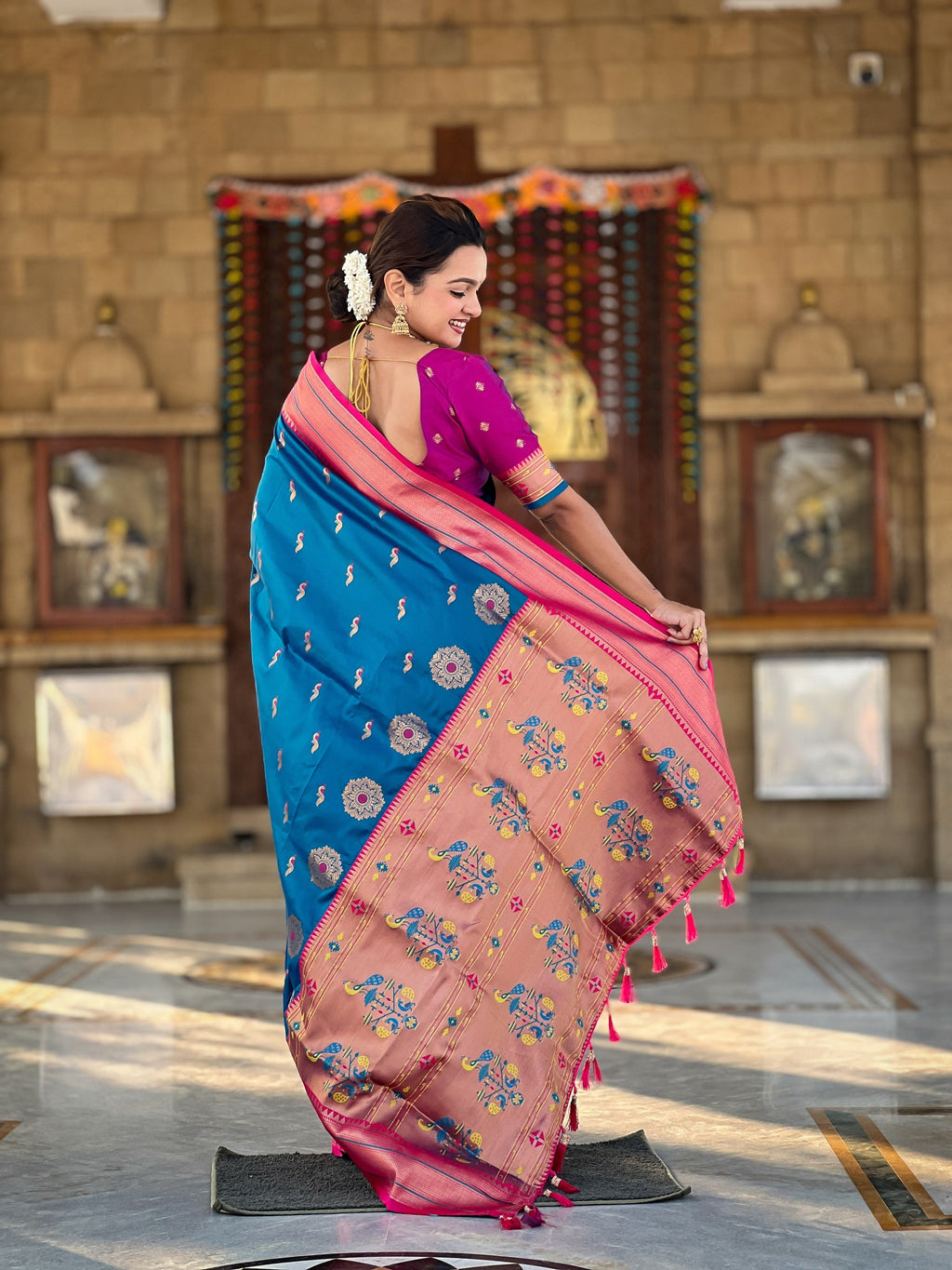 Vedant Vastram Soft Litchi Silk Paithani Jacquard Saree - Skyblue