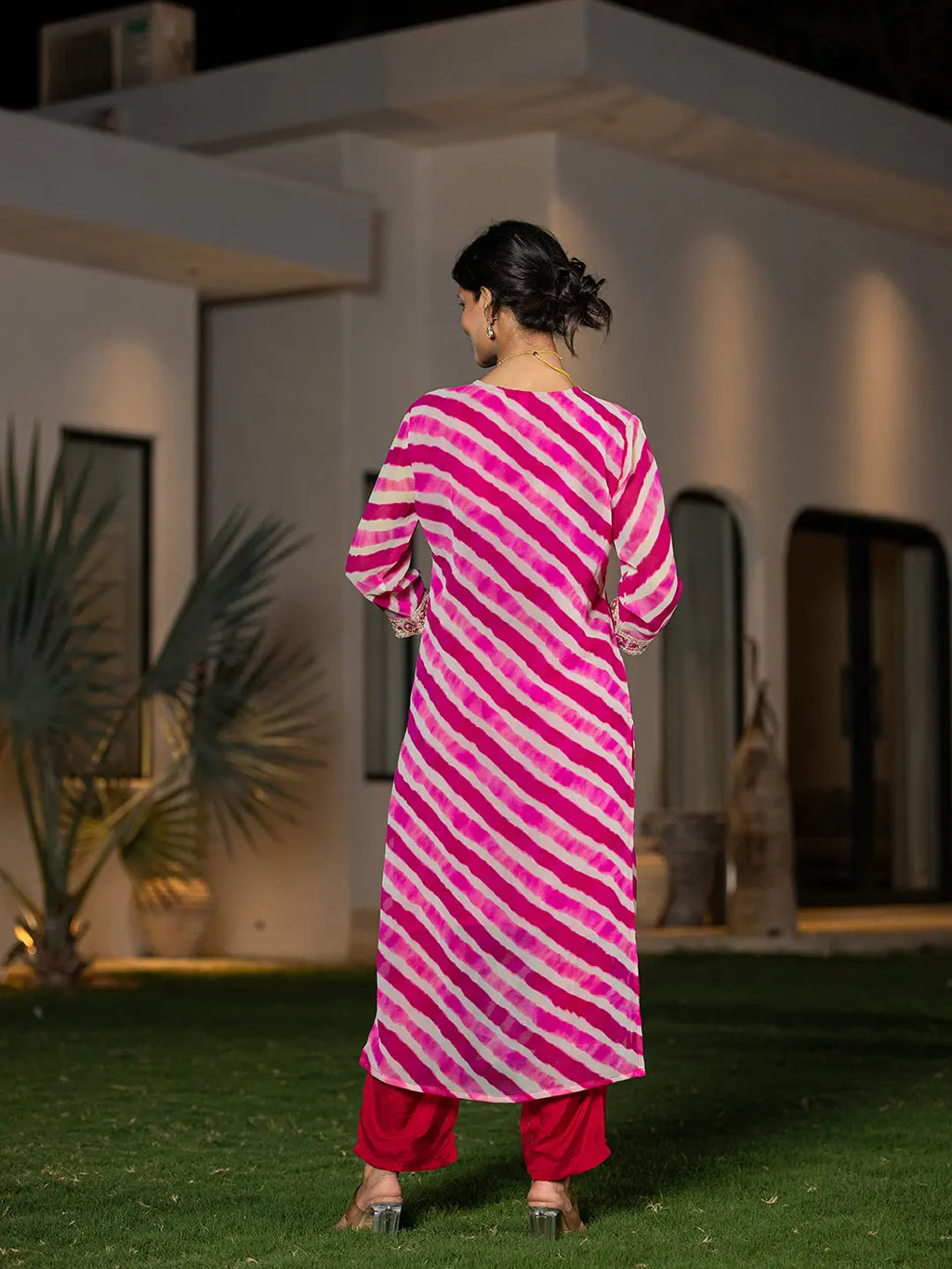 Yufta Pink Leheriya Print Poly Georgette Straight Suit Set
