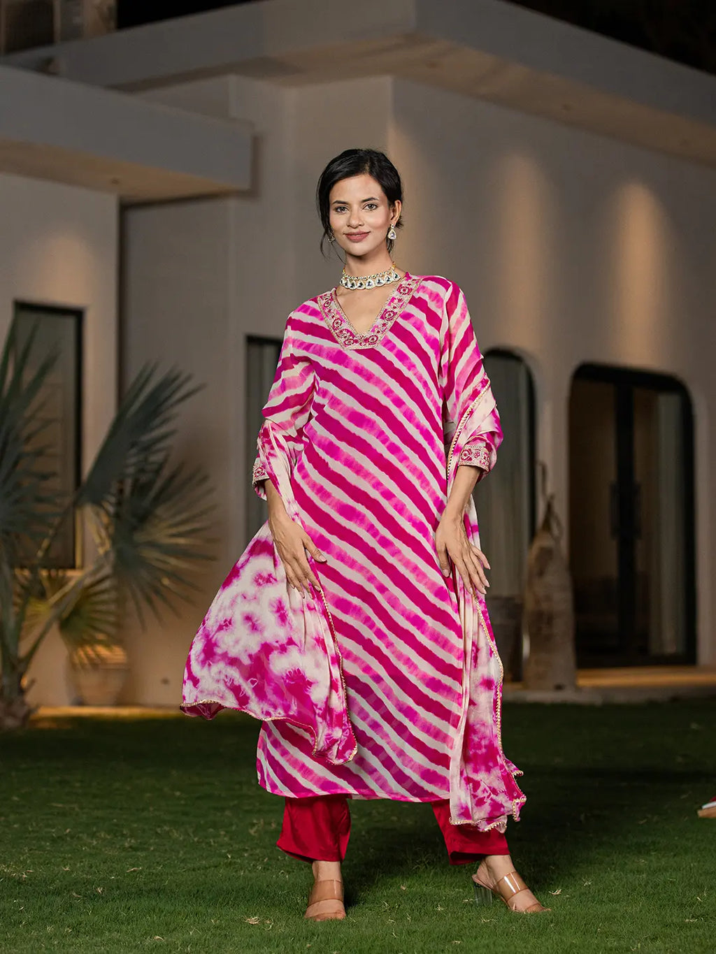 Yufta Pink Leheriya Print Poly Georgette Straight Suit Set