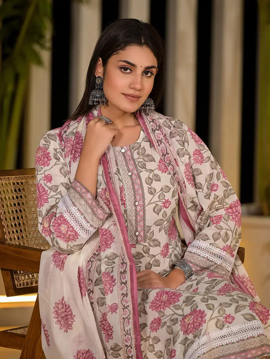 Yufta Pink Pure Cotton Floral Print Kurta With Trousers And Dupatta Set