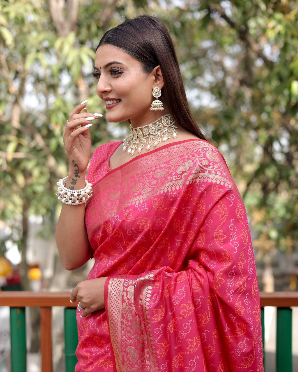 Lorenvalley Premium Bandhej Patola Silk Sarees with kanchi Borders and Contrast Zari Weaving borders Saree - Pink