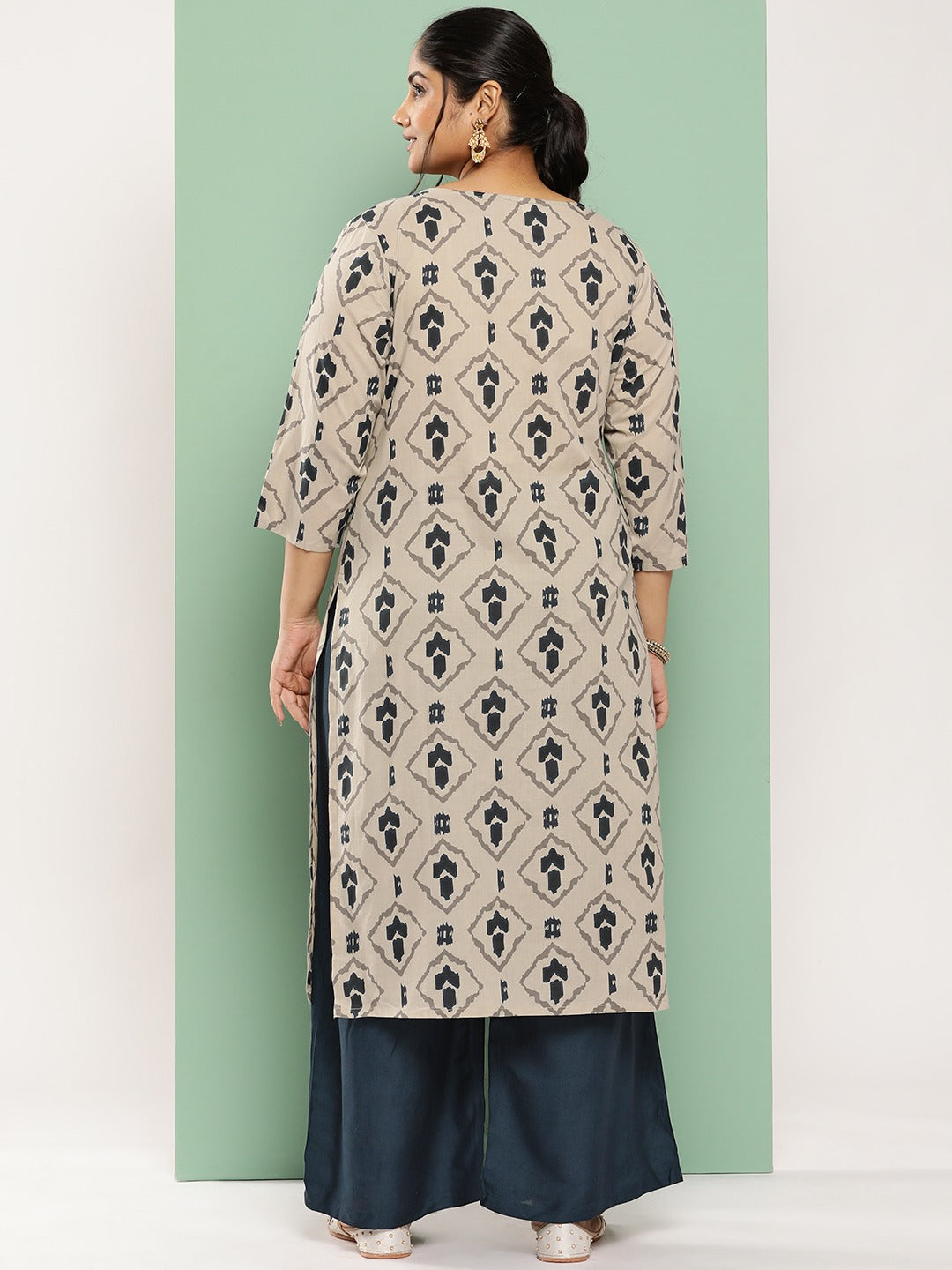 Yufta Plus Size Ethnic Motifs Printed Regular Cotton Kurta with Palazzos