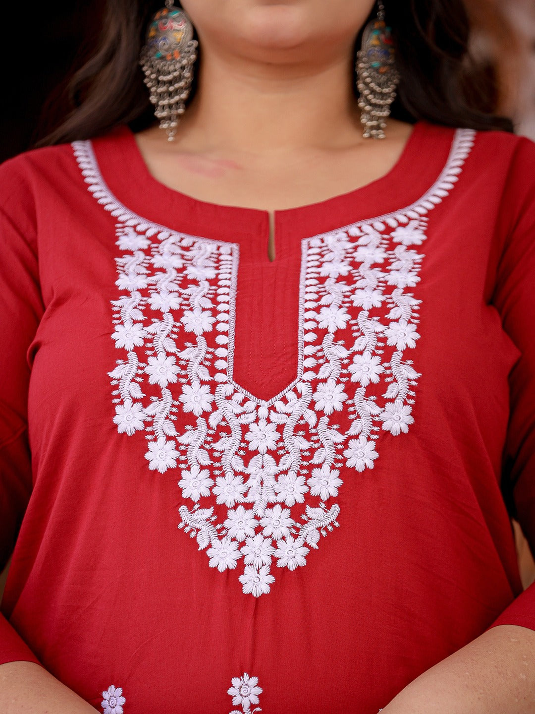 Yufta Maroon & White Embroidered Plus Size Chikankari Kurti