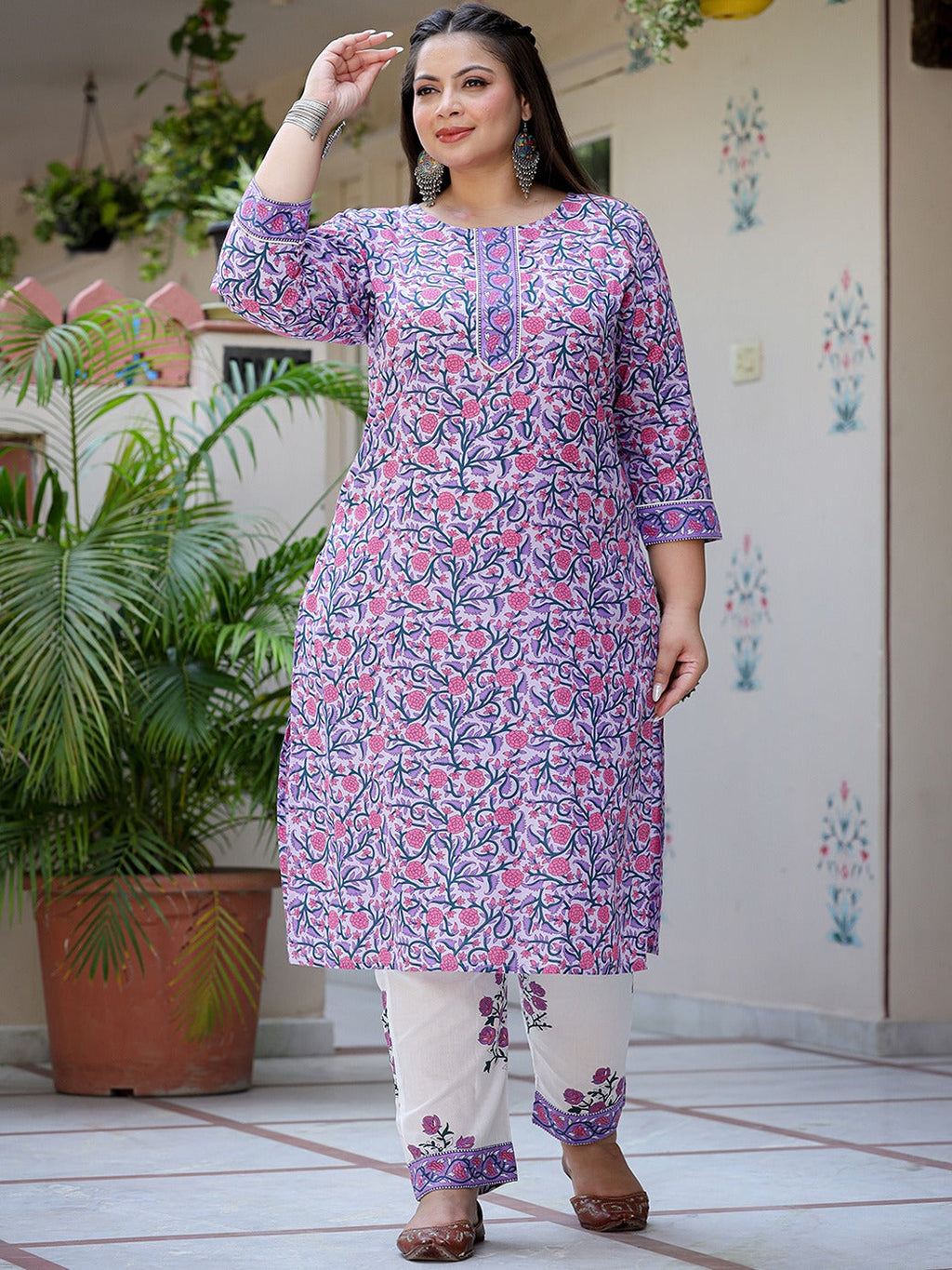 Yufta Plus Size Lavender & White Printed Dupatta Set