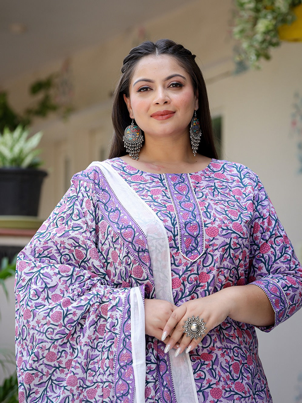 Yufta Plus Size Lavender & White Printed Dupatta Set