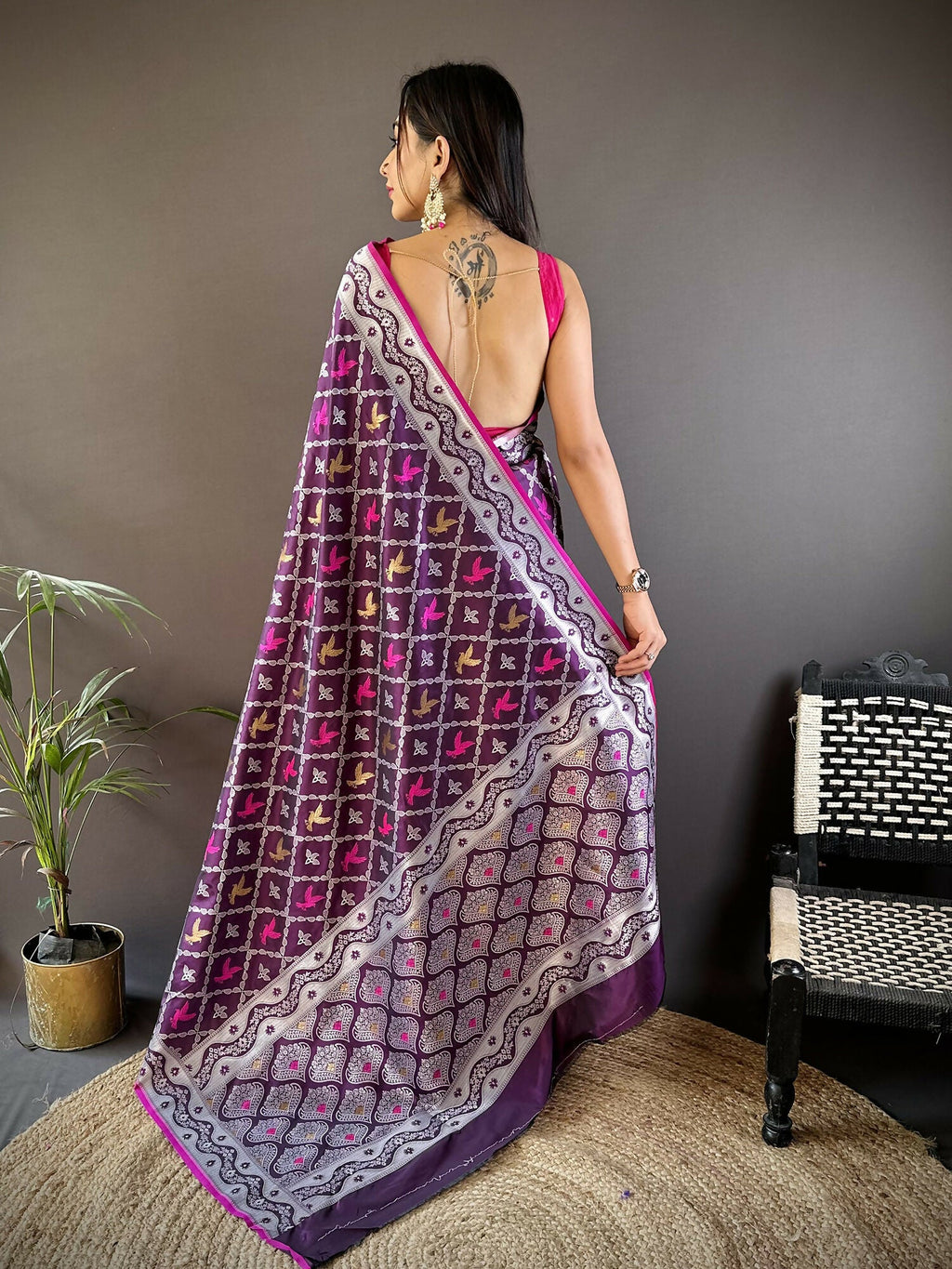 Joban Fashion Purple Jacquard Woven Pattern Lichi Soft Silk Banarasi Saree