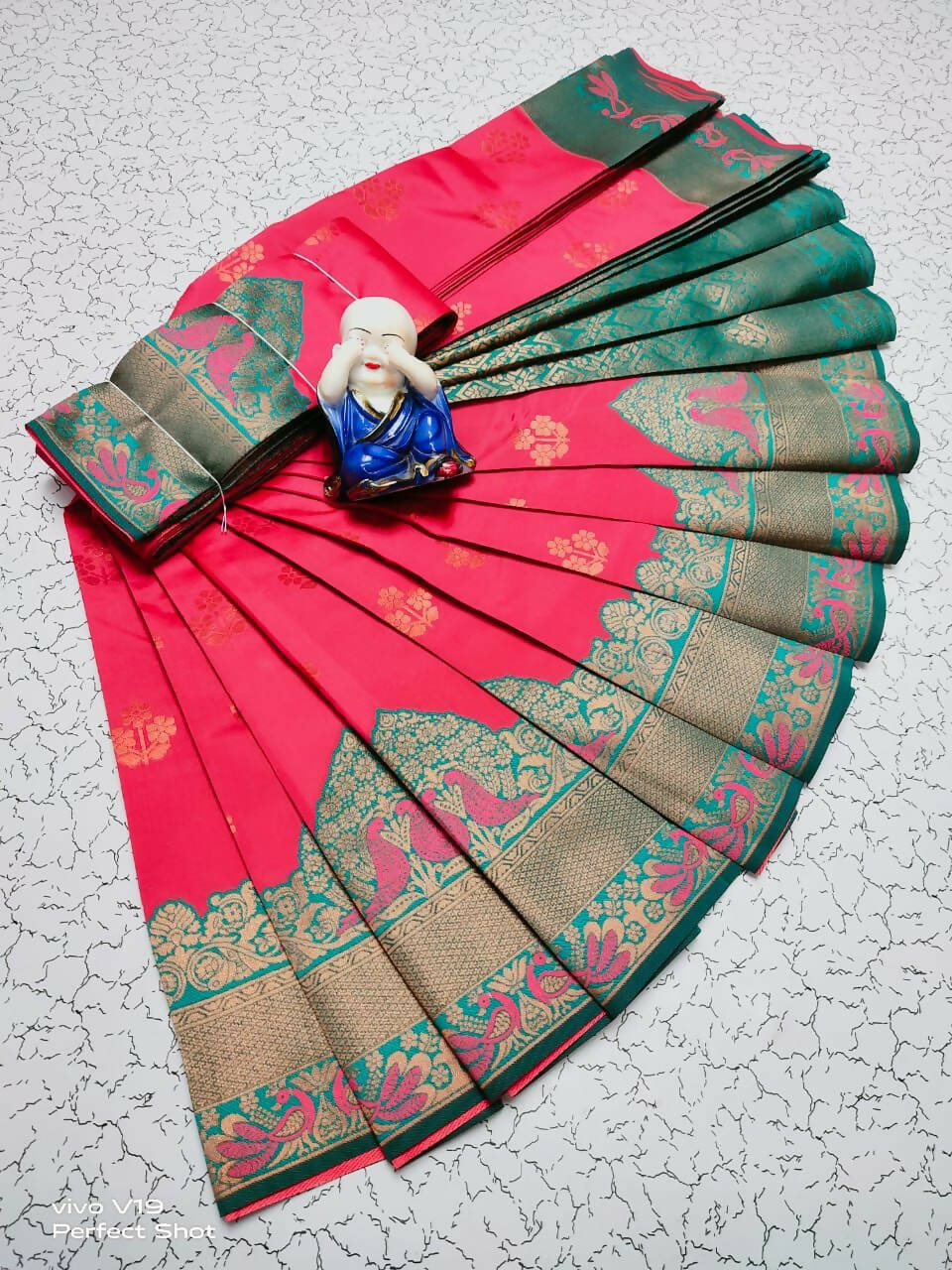 DEIANA'S Beautiful Designer Golden zari Soft Lichi Silk Saree - Red