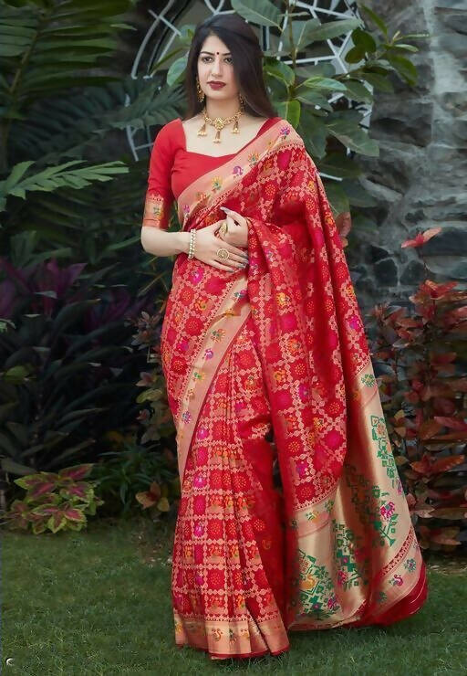 DEIANA'S Beautiful Designer Golden zari Soft Lichi Silk Saree - Red