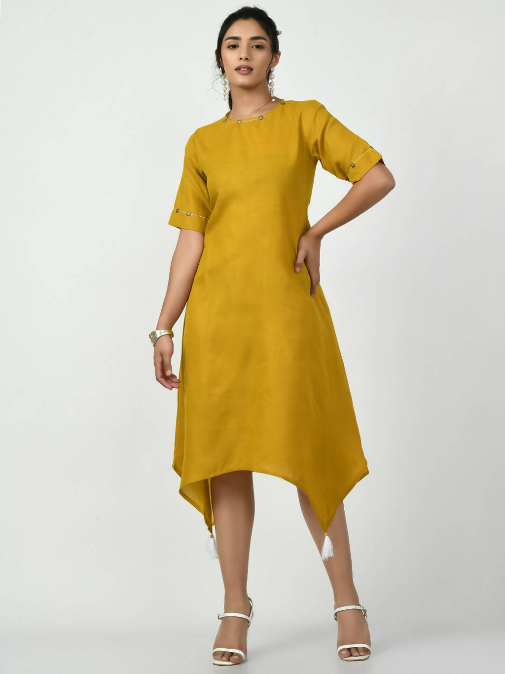 Myshka Women's Mustard A-Line Solid Kurta