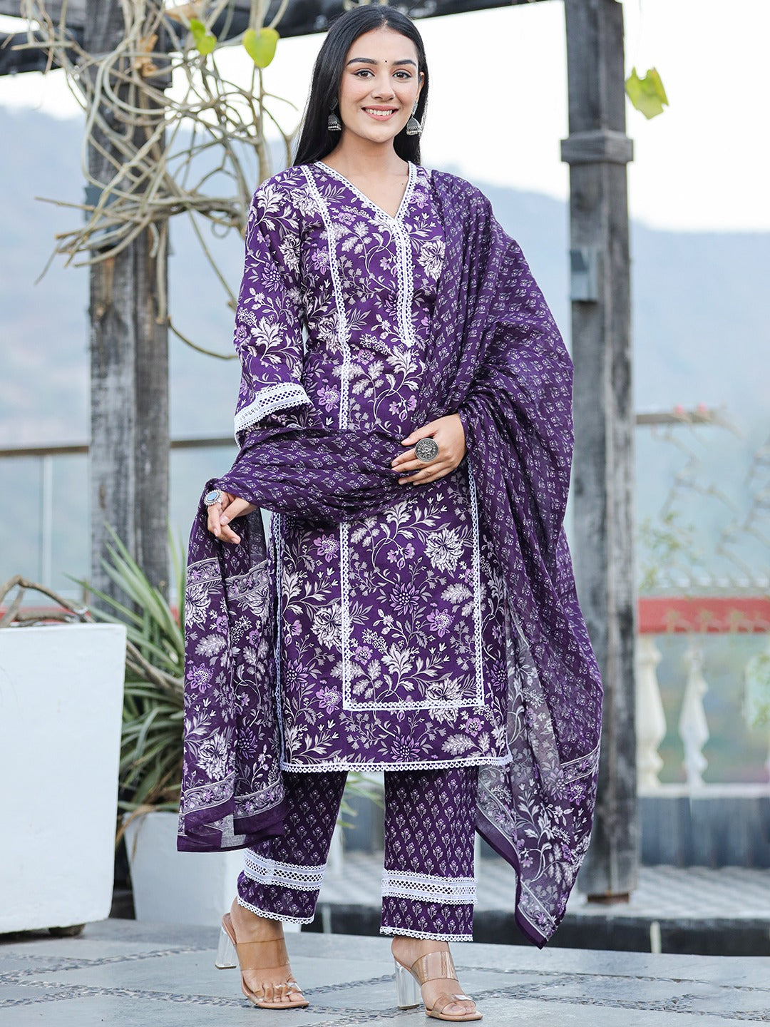 Yufta Purple pure Cotton kurta dupatta set with Thread_Work detailing