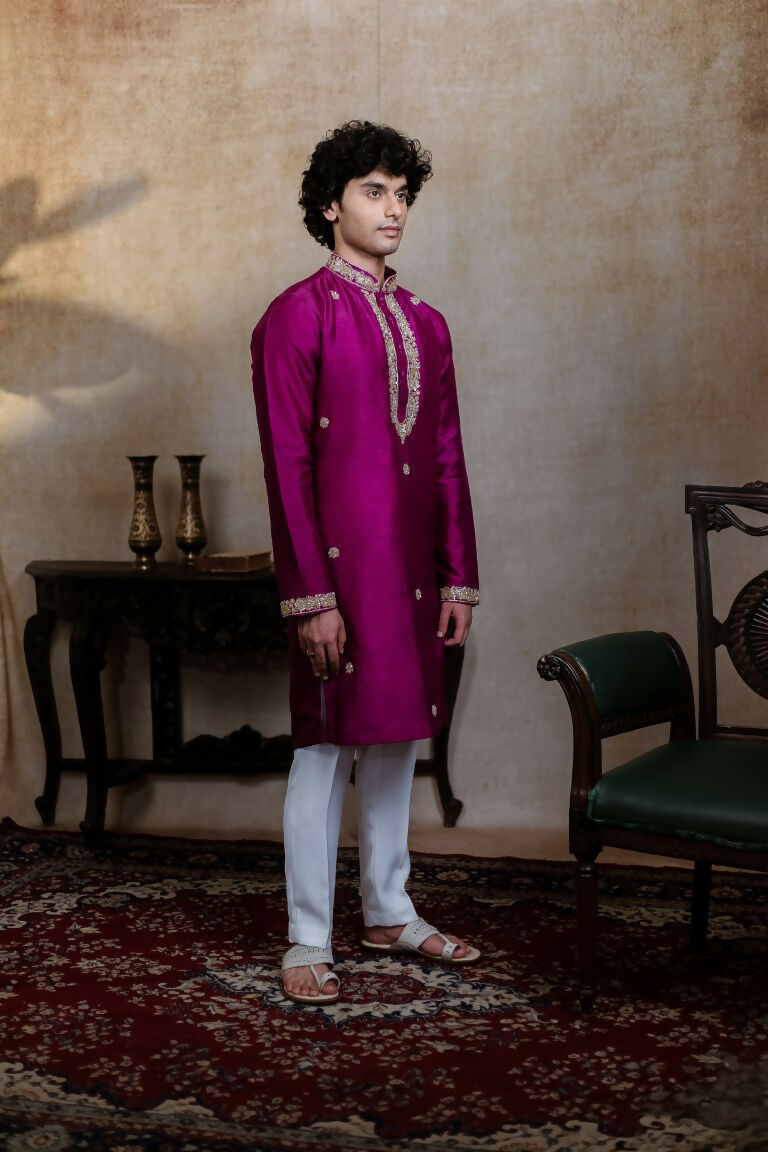 Falling Raw Silk Magenta Perple Rajyog Kurta Set By Hilo Design