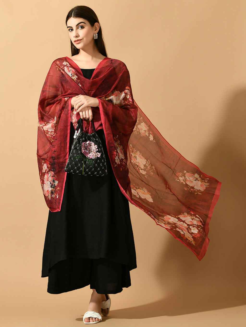 Myshka Women's Black Solid Party Kurta Sets