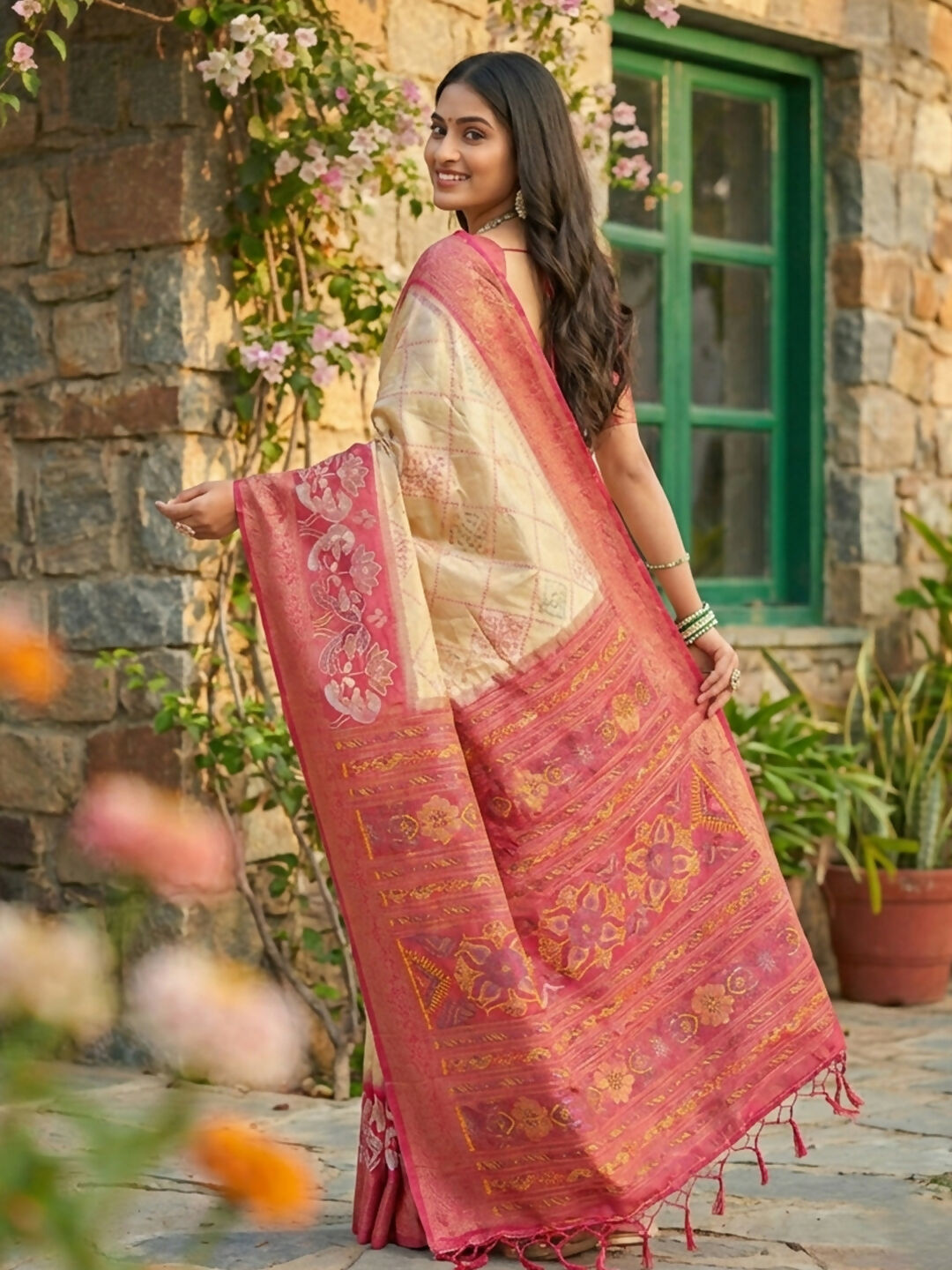 Shree Shyam Fashion Cream Pochampally Silk Saree - Distacart