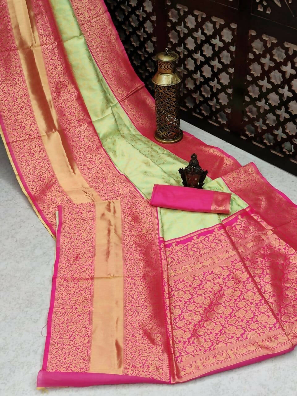 DEIANA'S Beautiful Designer Golden zari Soft Lichi Silk Saree - Pista