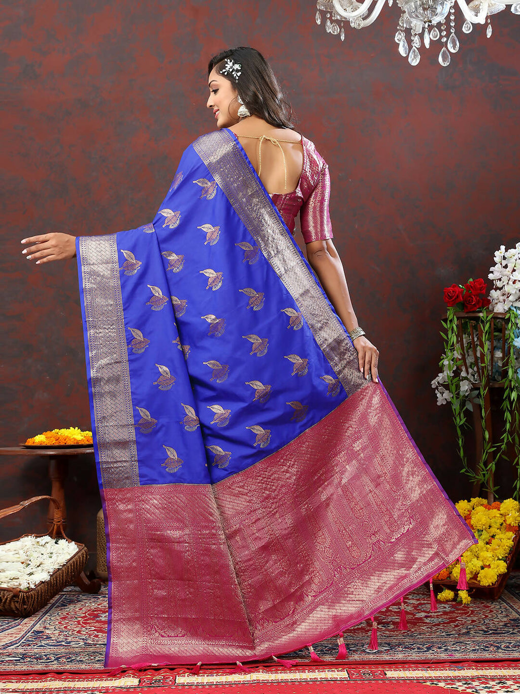 Lorenvalley Fashion Blue Soft Silk Woven Design Zari Weaving Saree