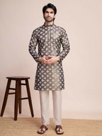 Vastranavya Traditional Festival Wear Pure Silk Thread & Sequence Embroidered Work Kurta