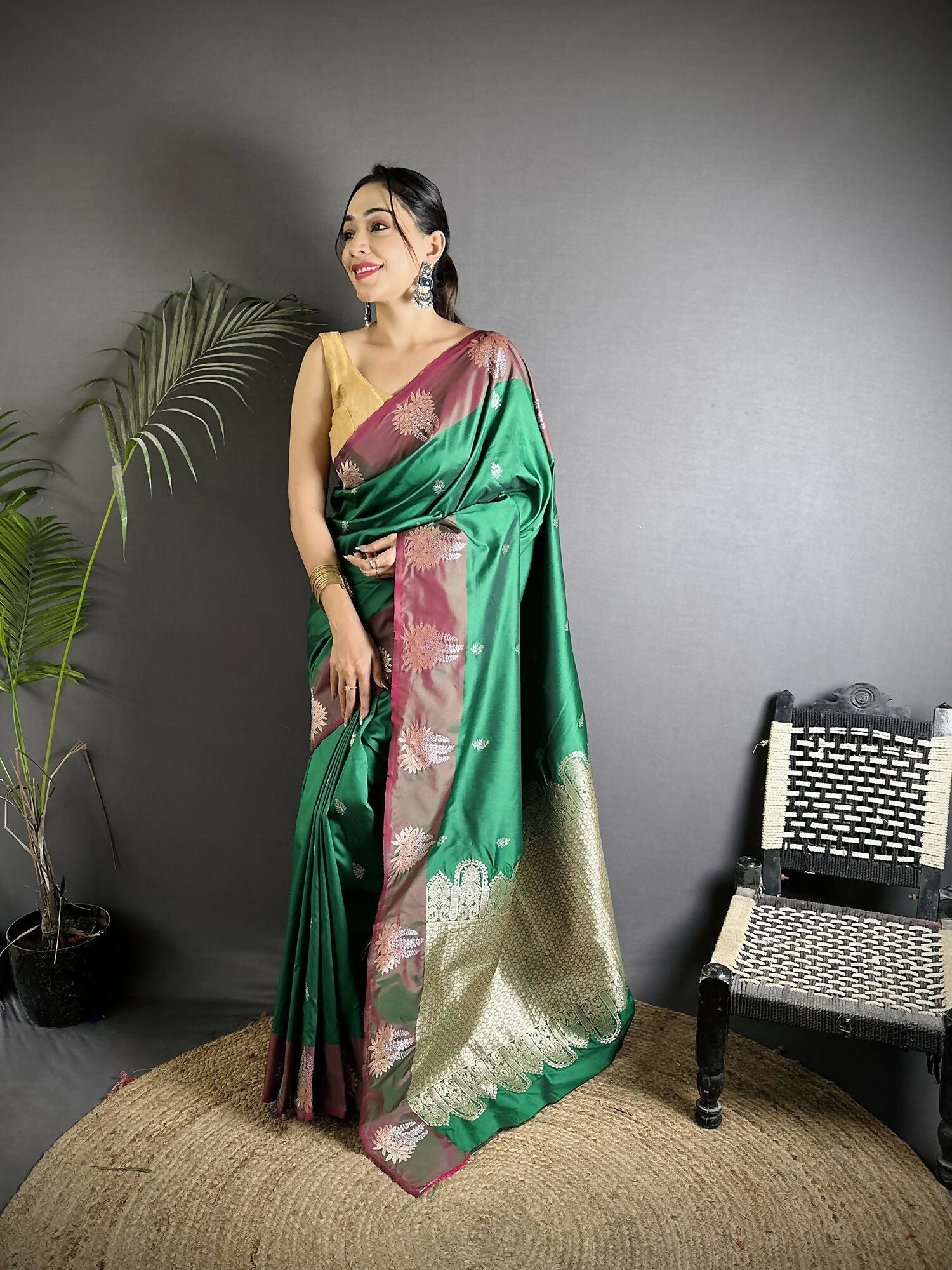 Joban Fashion Green Small Butti Soft Silk Banarasi Saree - Distacart