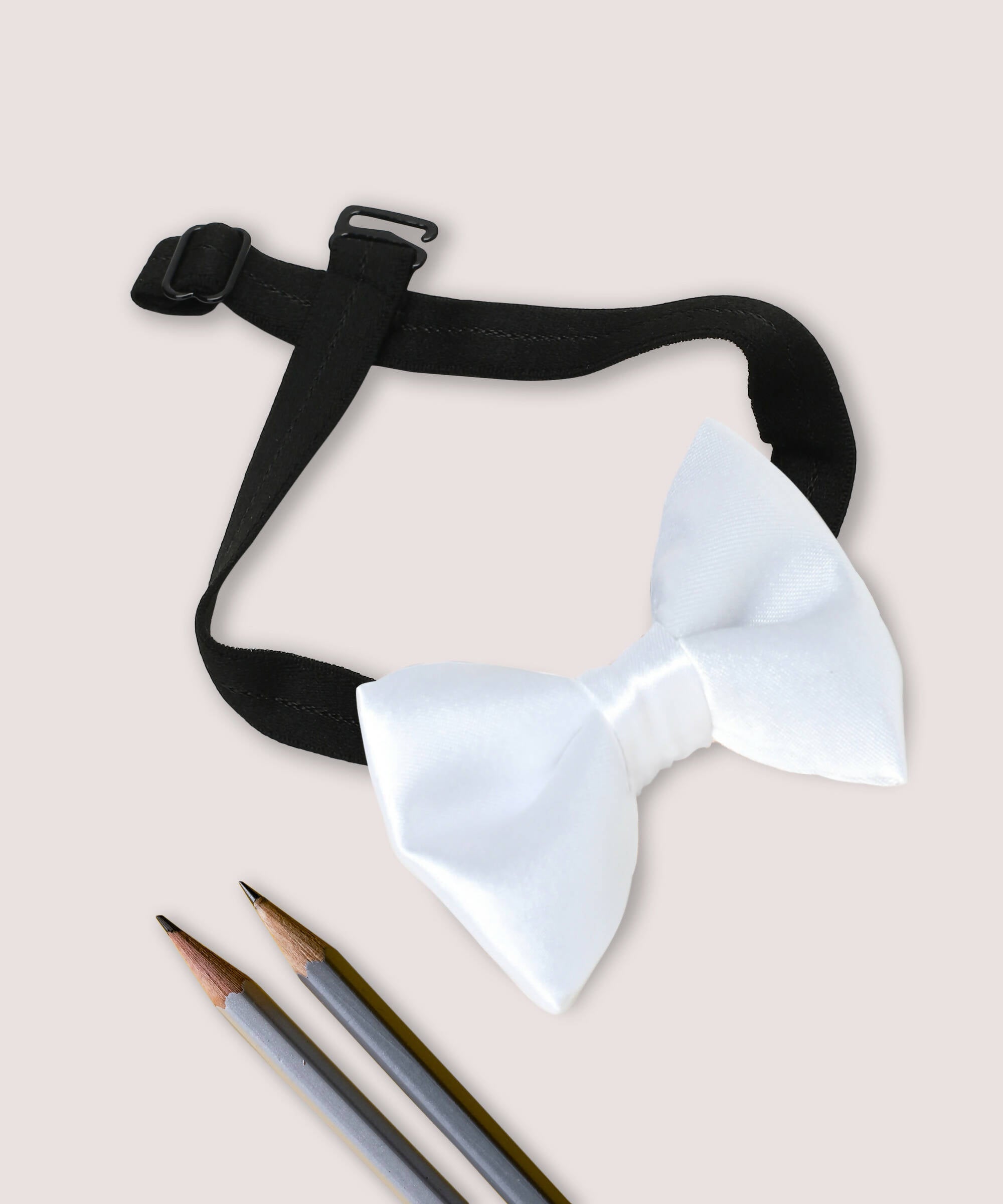 Manet Boys Solid Single Layer Bow - White