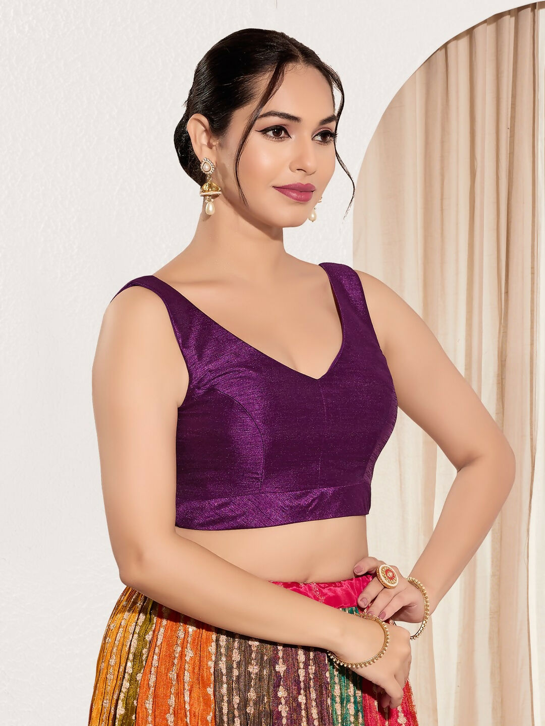 Joban Fashion Wine Mulberry Silk Padded Blouse With Round Neck Sleeveless - Distacart