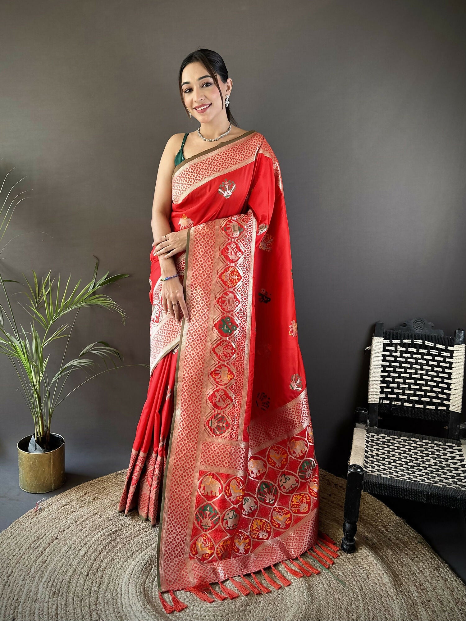 Joban Fashion Red Elephant & Floral Motifs Soft Lichi Silk Banarasi Saree - Distacart