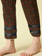 Myshka Women's Multi Straight Kurta & Trousers