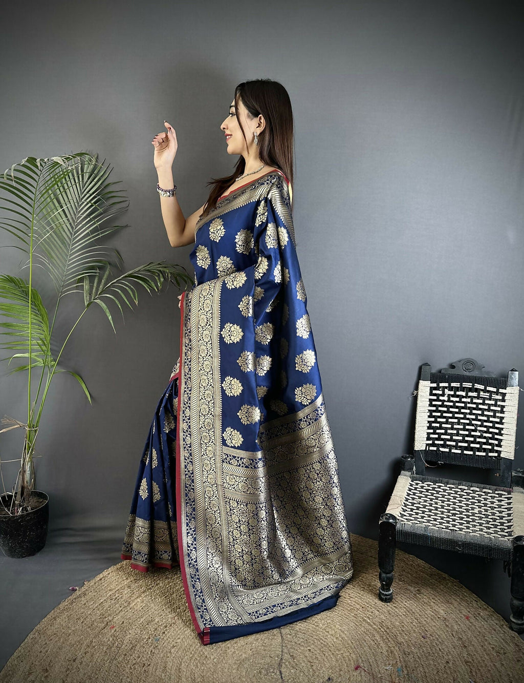 Joban Fashion Navy Blue Ethnic Floral Motifs Soft Lichi Silk Banarasi Saree - Distacart