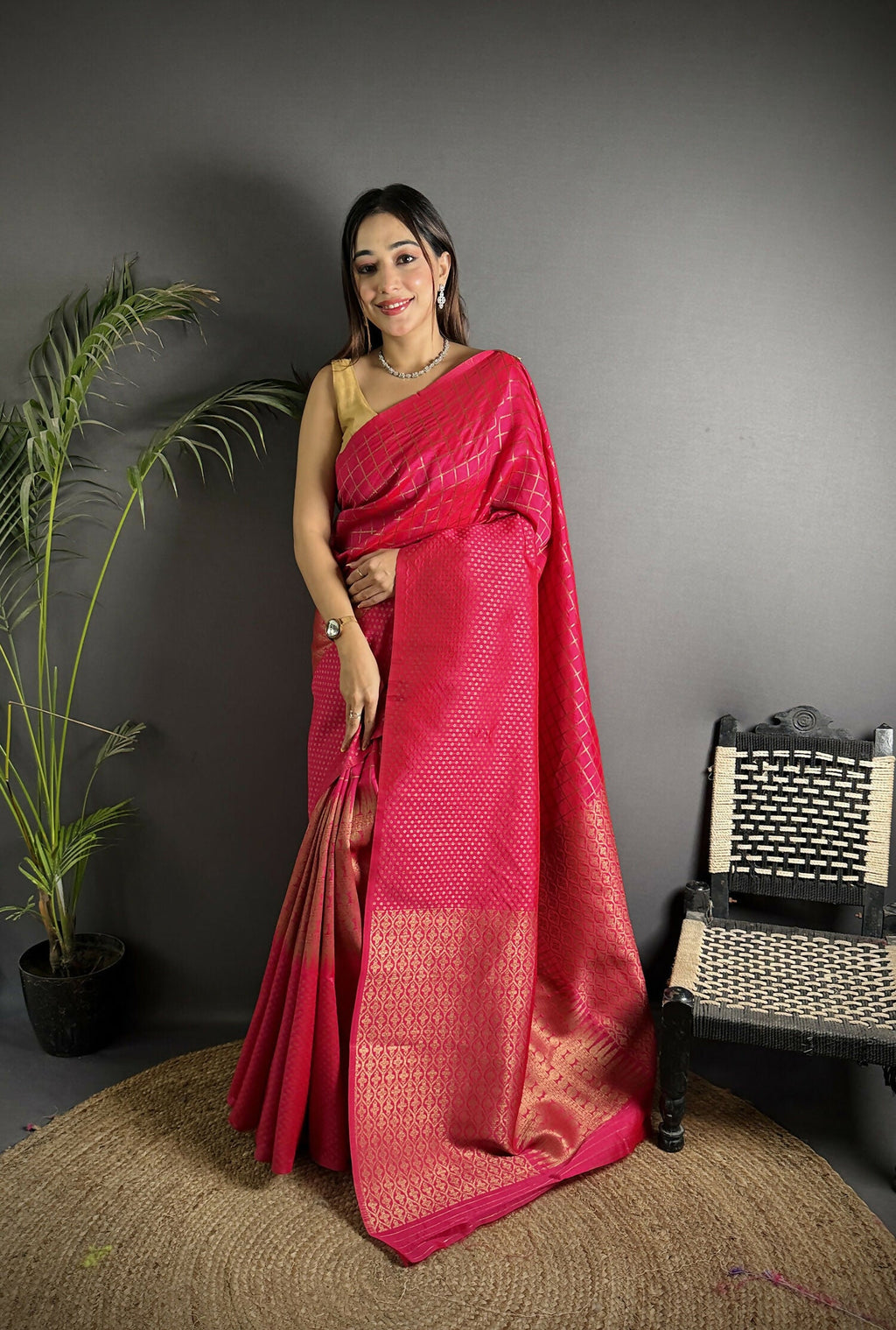 Joban Fashion Hot Pink Banarasi Soft Lichi Silk Checks & Woven Saree - Distacart