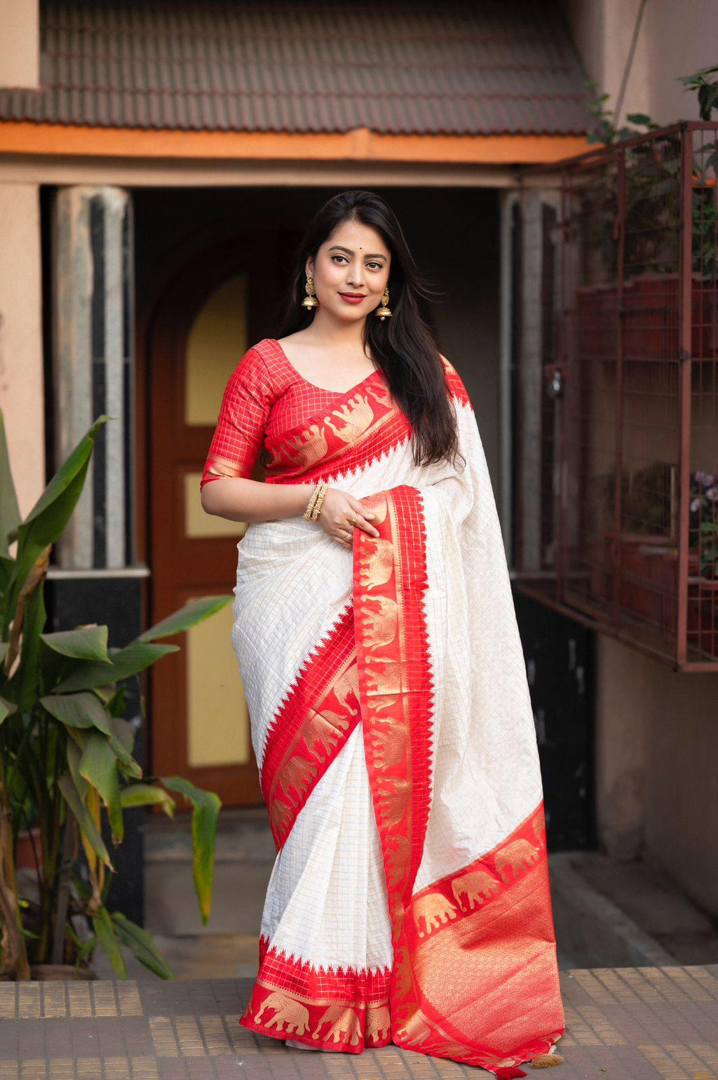 Red Silk Zari Woven Saree with Unstitched Blouse - Hiral Fashion