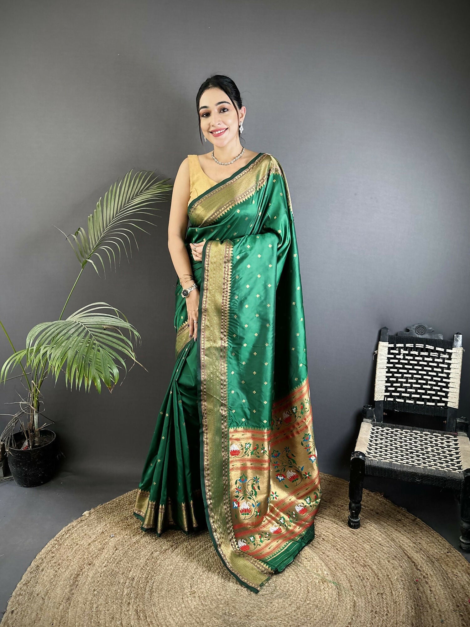 Joban Fashion Green Butti Woven Soft Lichi Silk Paithani Saree - Distacart