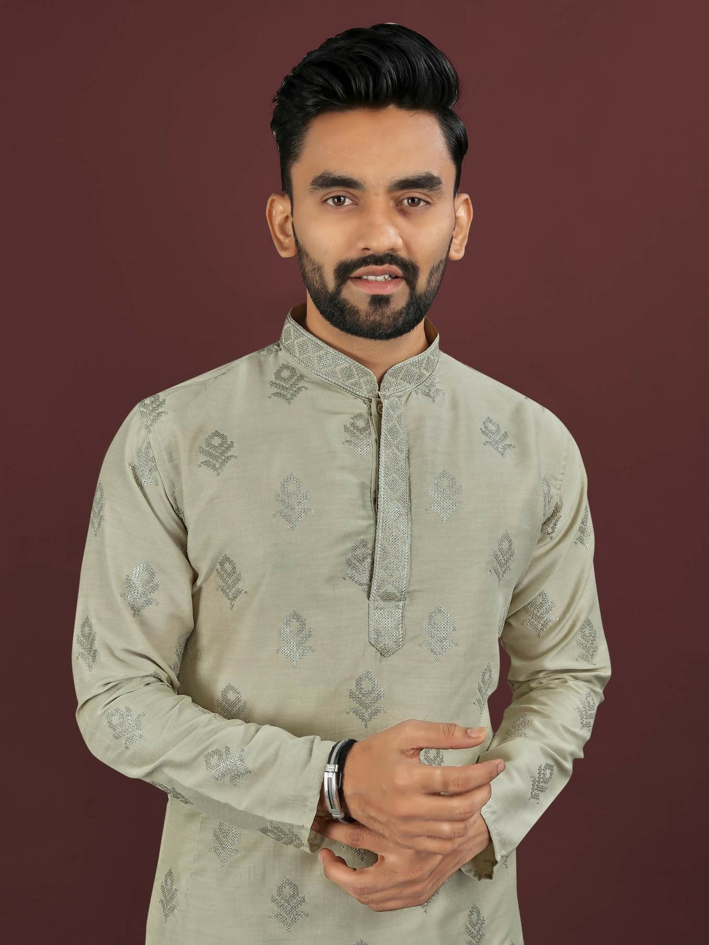 Anaita Green Embroidered Silk Straight Kurta