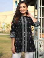 Juniper Women's Black Cambric Floral Printed Tunic - Distacart