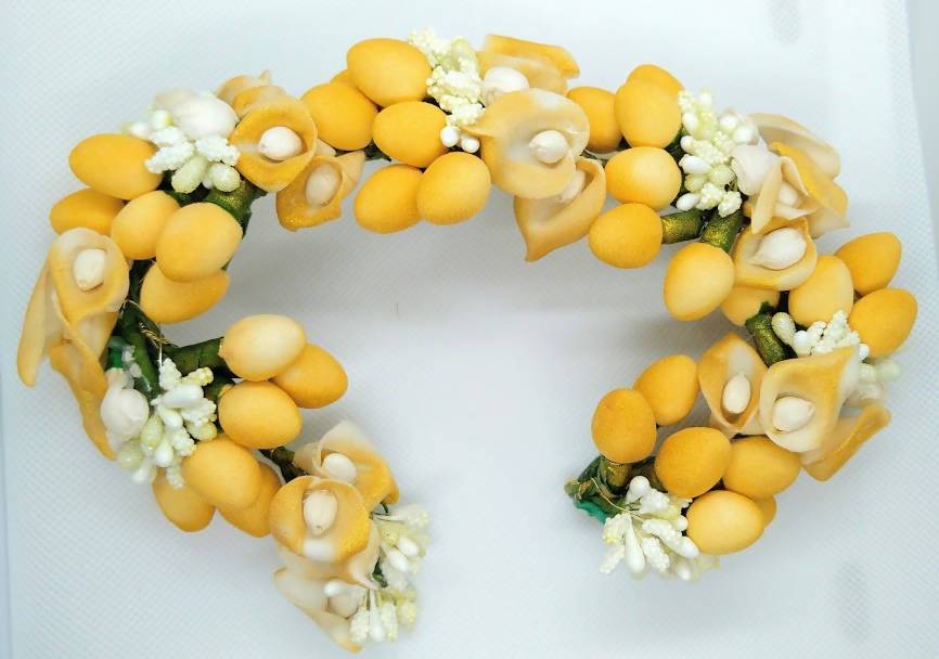 Yellow Trendy Gajra