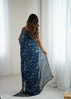Lorenvalley Fashion Rama Solo Georgette Superb Finishing Foils Print & Fancy Zalar Lace in Border Saree with Blouse - Distacart