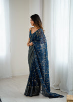 Lorenvalley Fashion Rama Solo Georgette Superb Finishing Foils Print & Fancy Zalar Lace in Border Saree with Blouse - Distacart