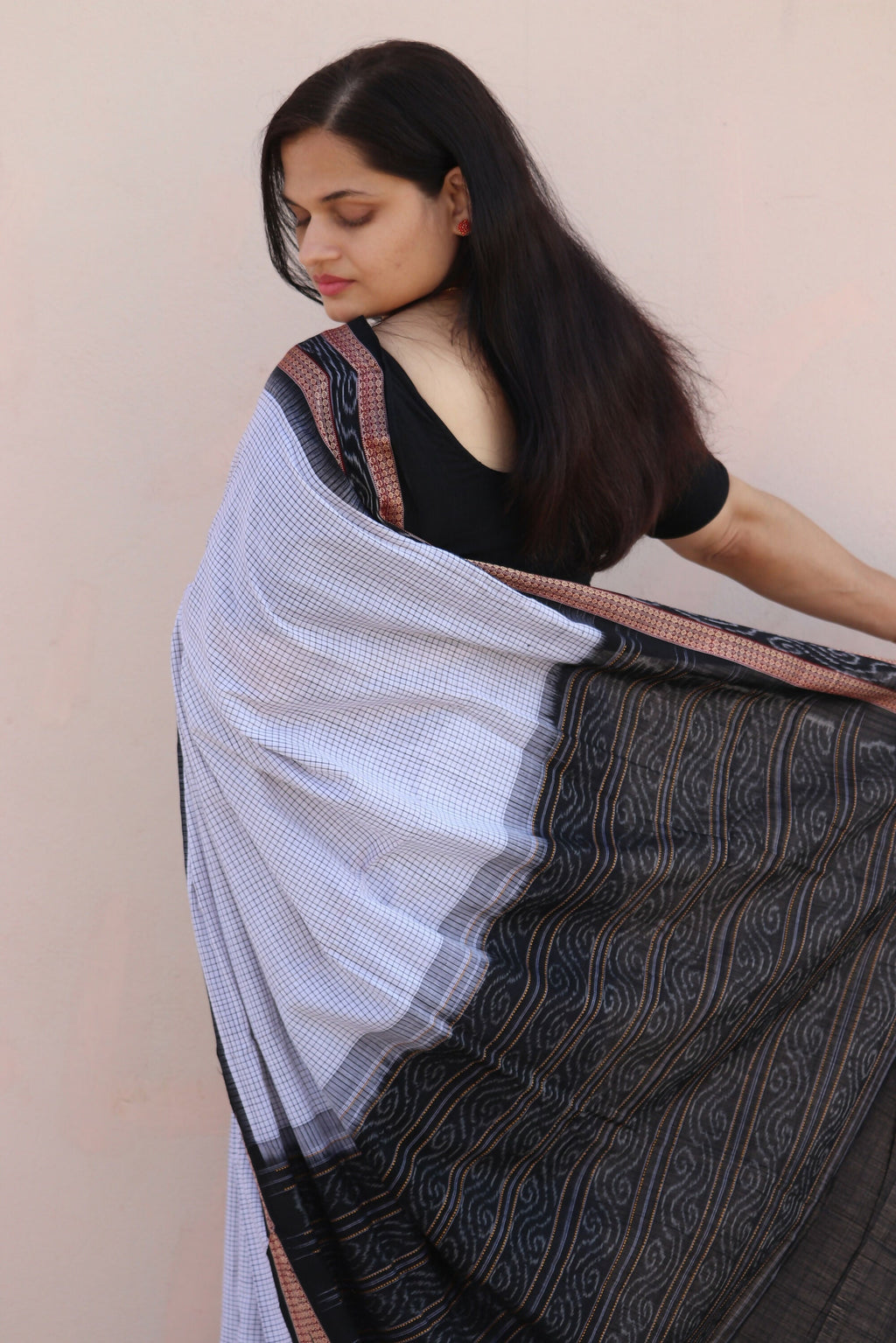 White Sambalpuri Cotton Saree 2