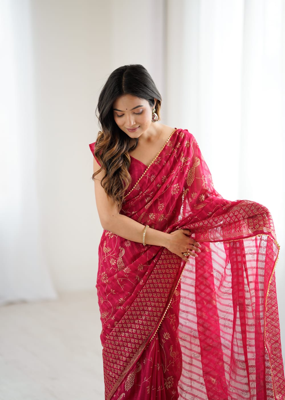 Lorenvalley Fashion Red Solo Georgette Superb Finishing Foils Print & Fancy Zalar Lace in Border Saree with Blouse - Distacart