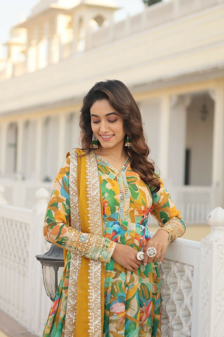 Jyoti Fashion Women's Green Russian Silk Sequins Zari Embroideredy Anarkali Dress with Dupatta