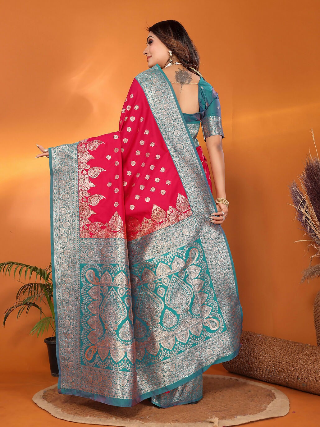 Joban Fashion Banarasi Hot Pink Woven Soft Silk Saree - Distacart