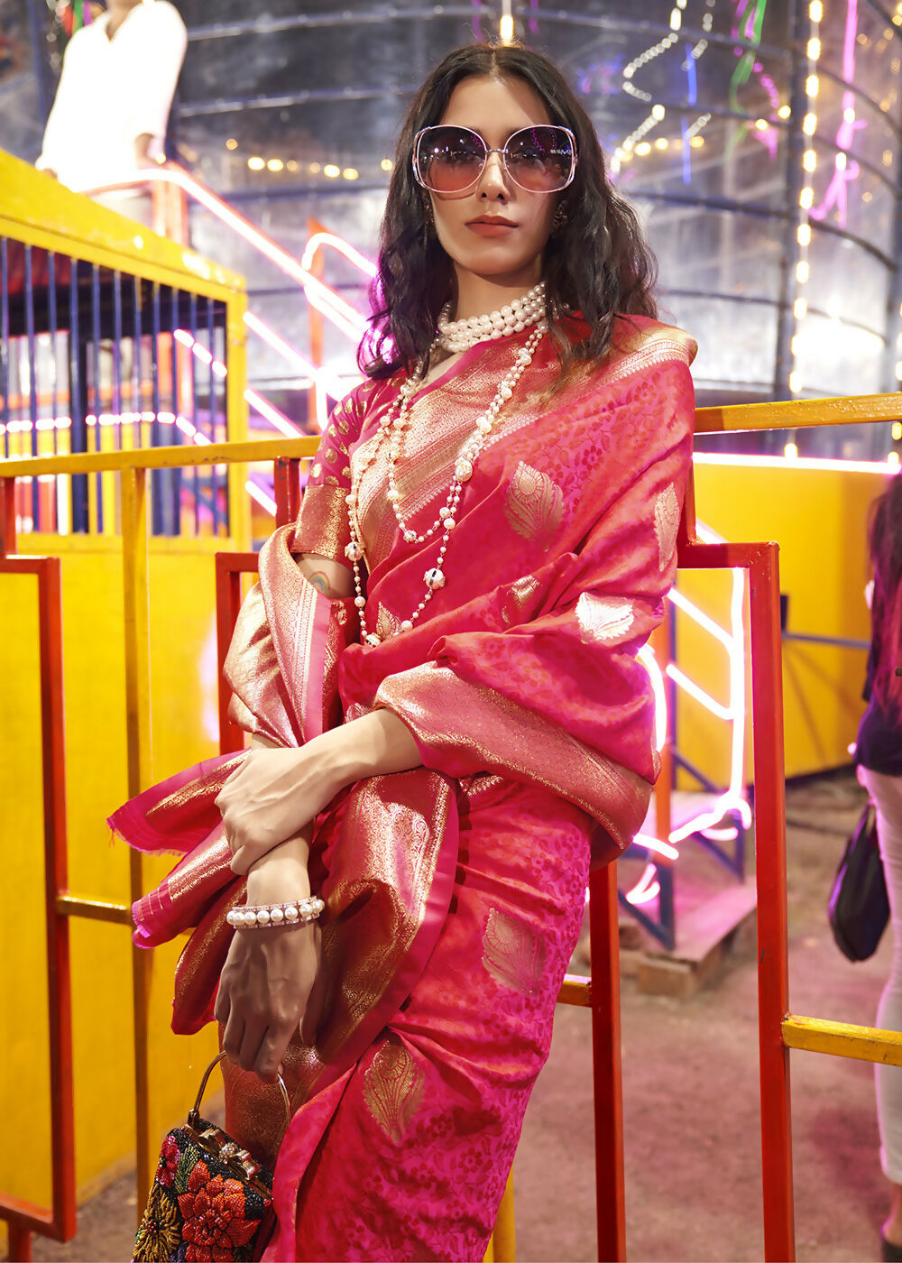 Beautiful Hot Pink Handloom Weaving Silk Saree - Emponline