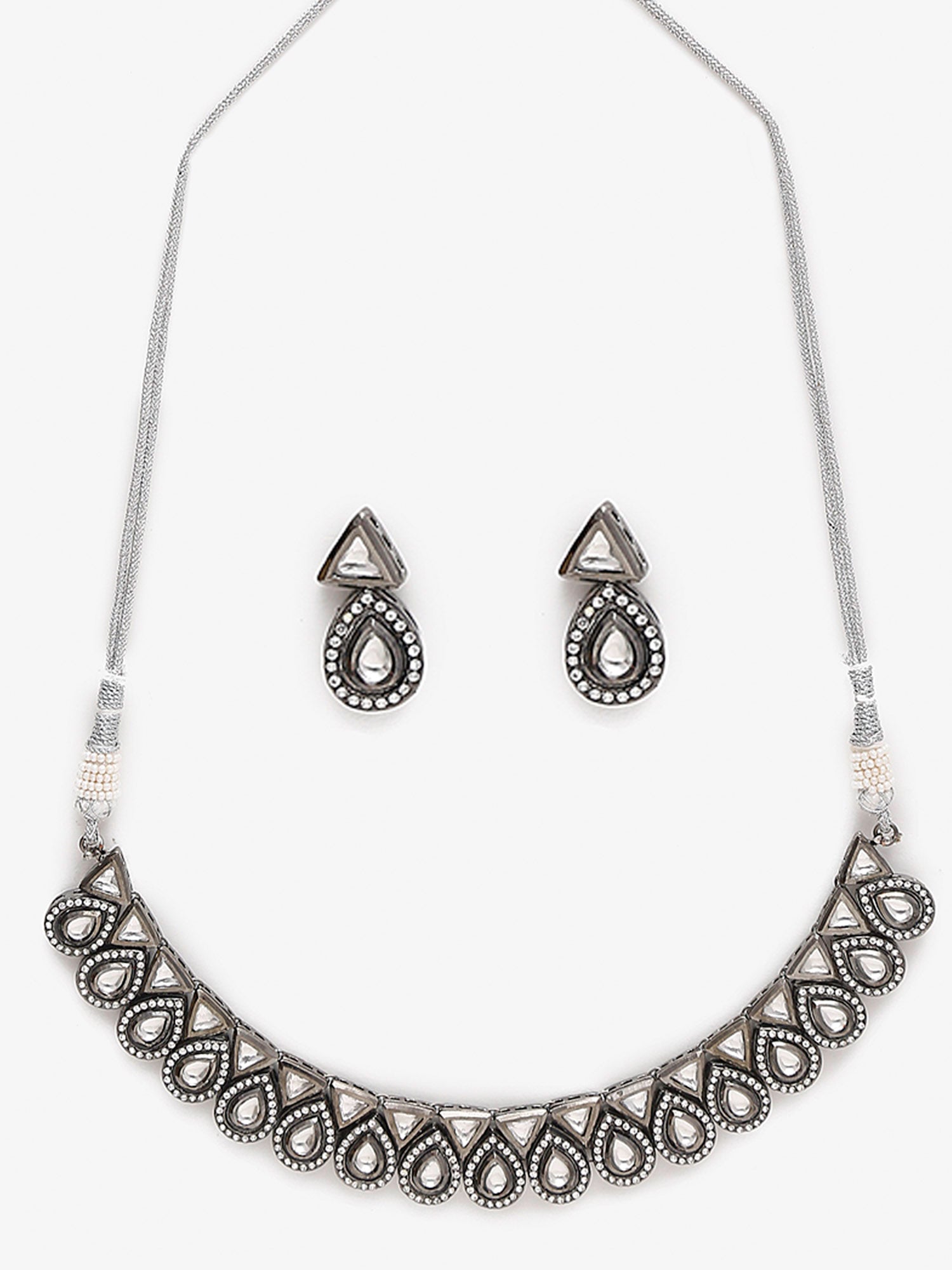 Silver Kundan Choker With Earrings And Maang Tikka - Ruby Raang - Distacart