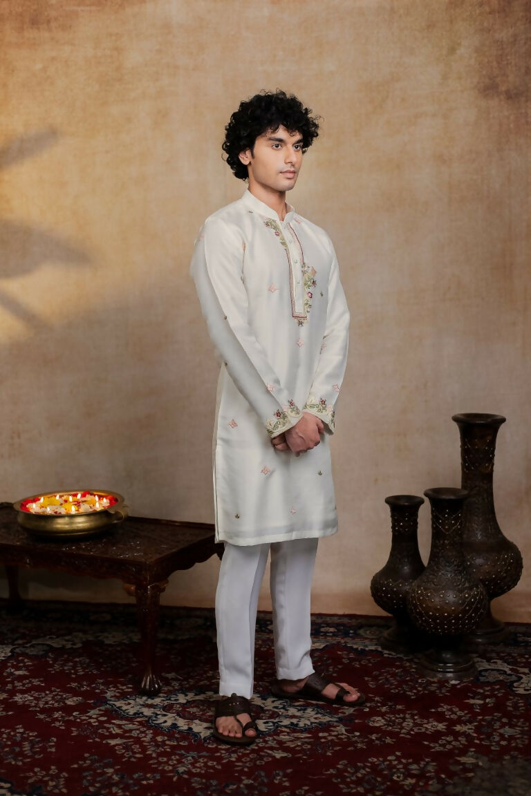 Falling Raw Silk Off White Geometric Symphony Kurta Set By Hilo Design