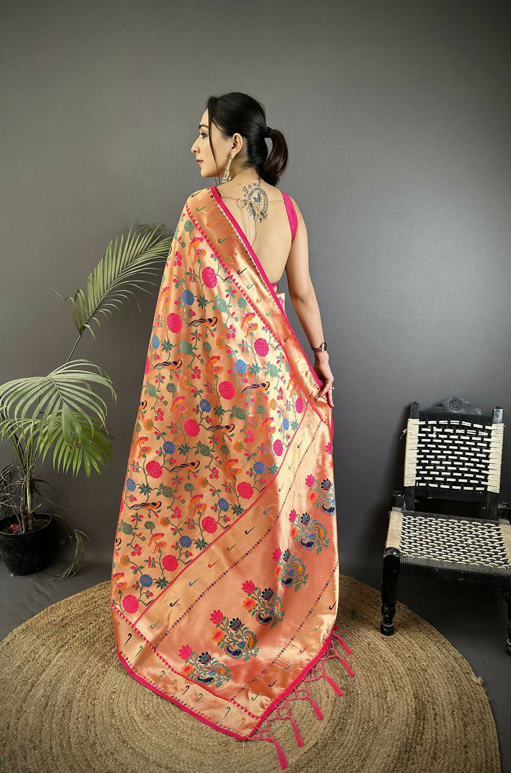 Joban Fashion Pastel Red Mughal-Inspired Motifs Soft Silk Paithani Saree - Distacart