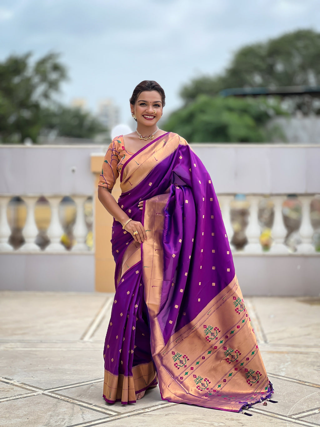 Vedant Vastram Soft Litchi Silk Paithani Jacquard Saree - Magenta